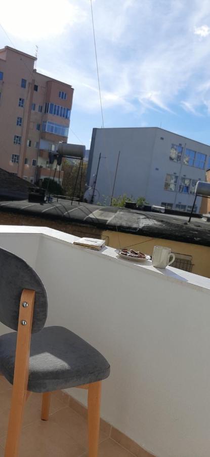 Comfy Apartment- Sunny Balcony Tirana Zewnętrze zdjęcie